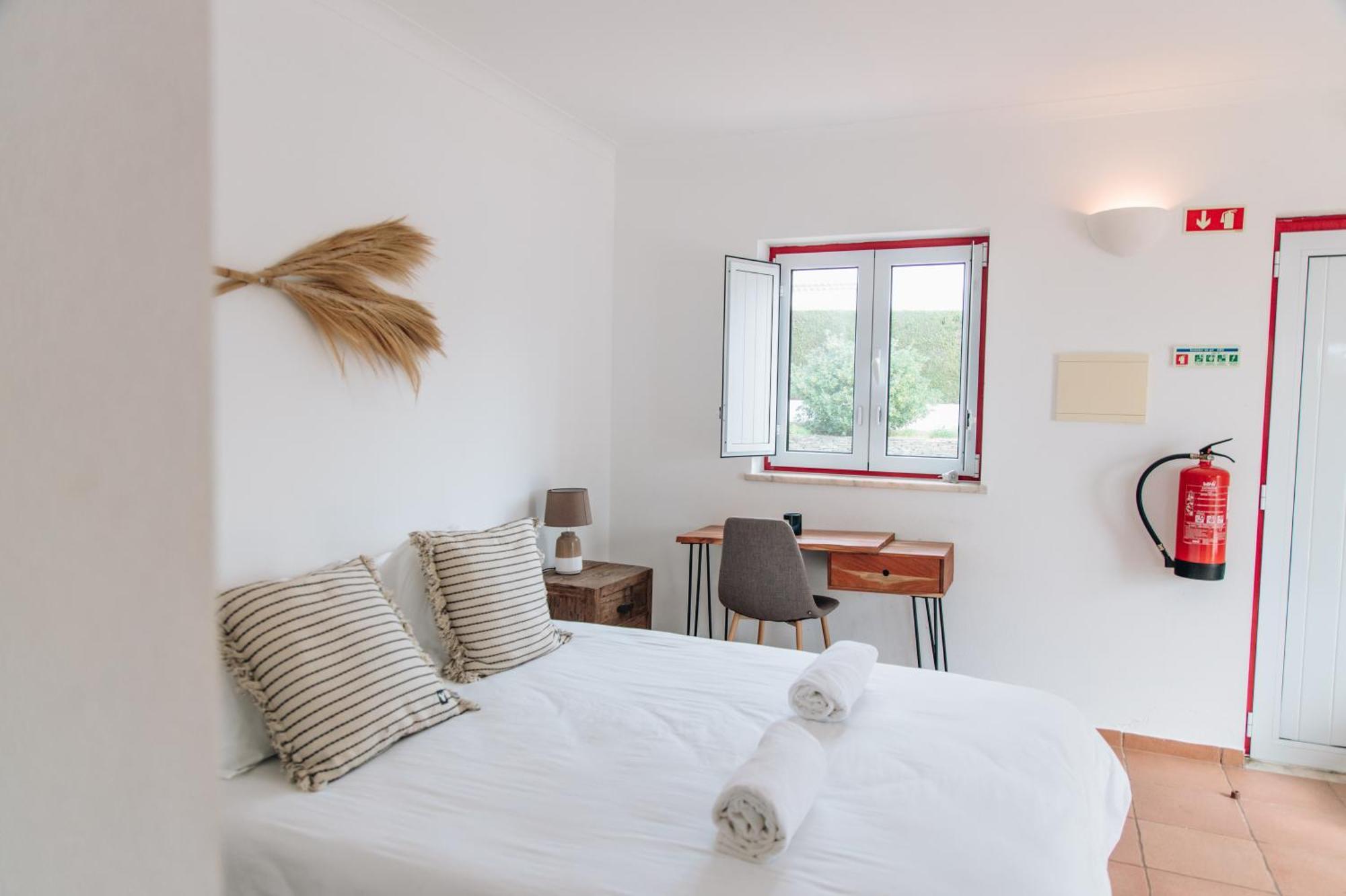 Casa Nook Arrifana Bed and Breakfast Aljezur Buitenkant foto
