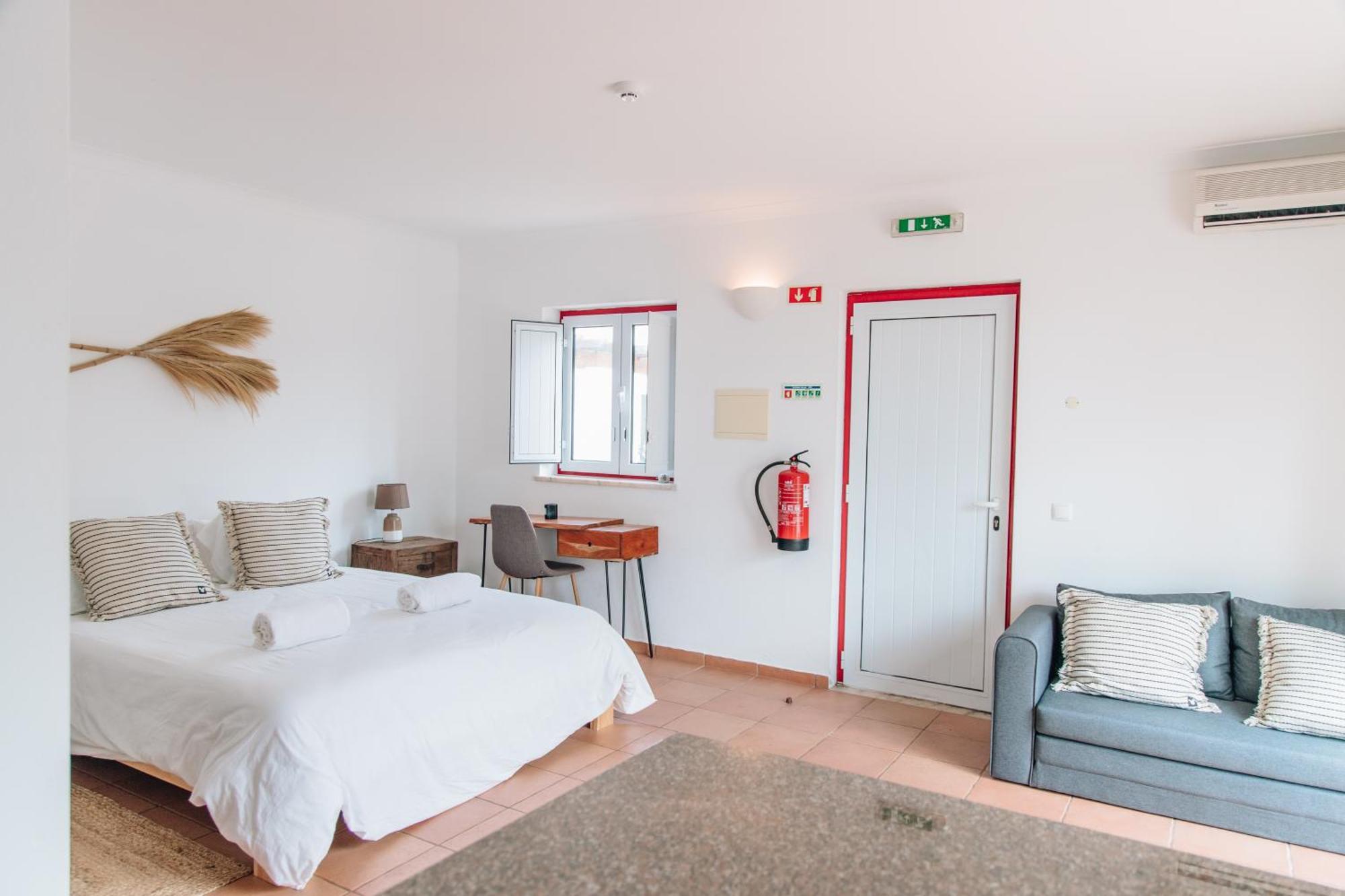 Casa Nook Arrifana Bed and Breakfast Aljezur Buitenkant foto