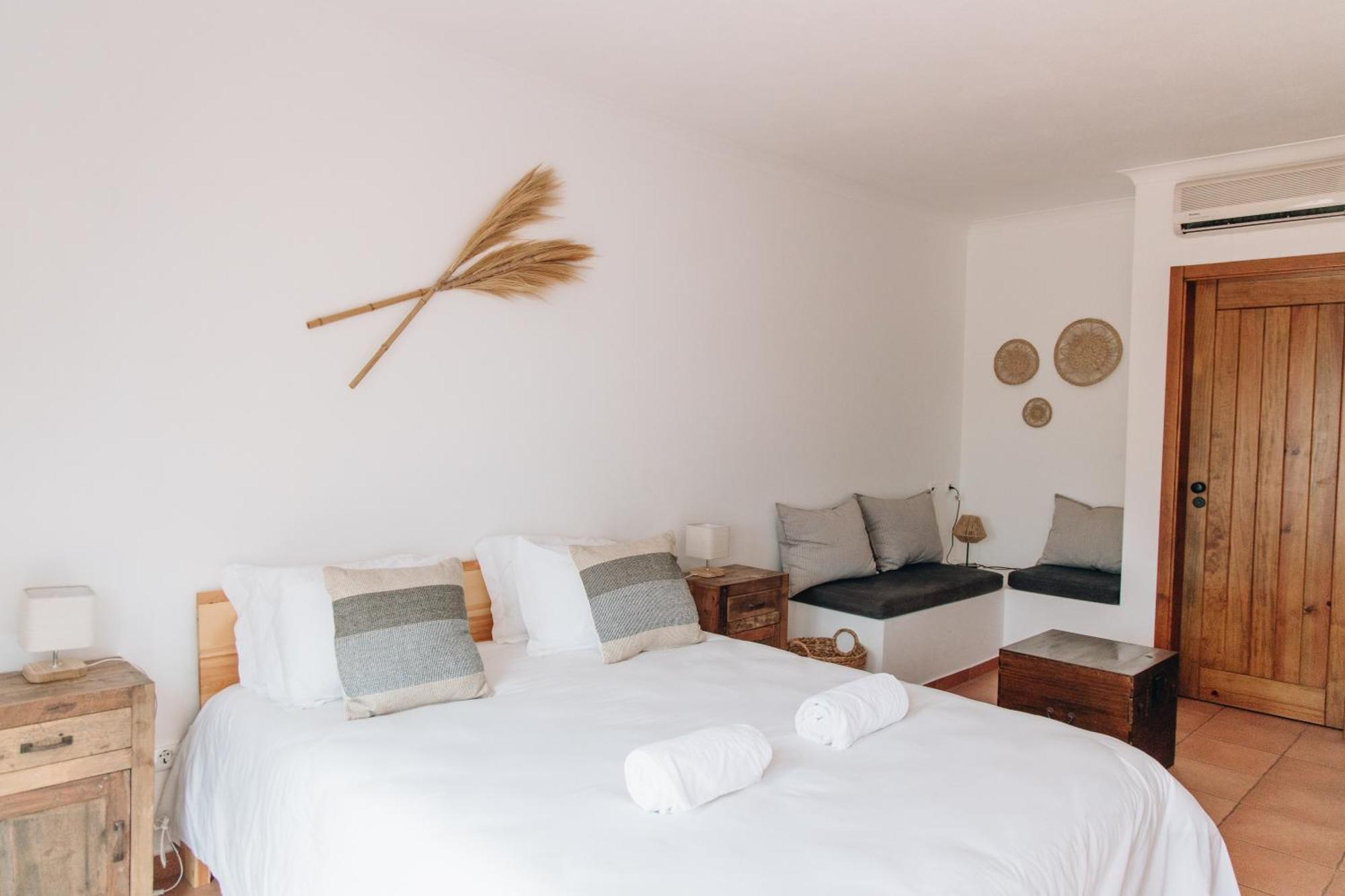 Casa Nook Arrifana Bed and Breakfast Aljezur Buitenkant foto